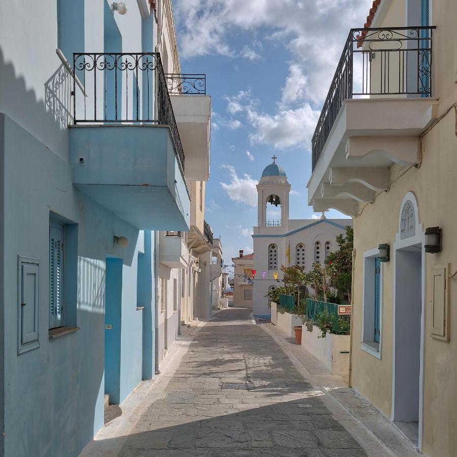 Anemomiloi Andros Hotel Bagian luar foto