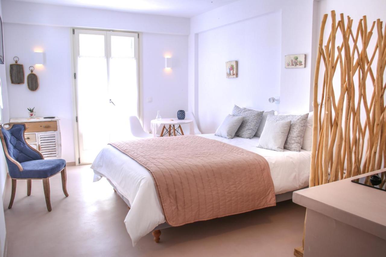 Anemomiloi Andros Hotel Bagian luar foto